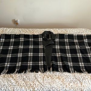 Plaid poncho never worn
